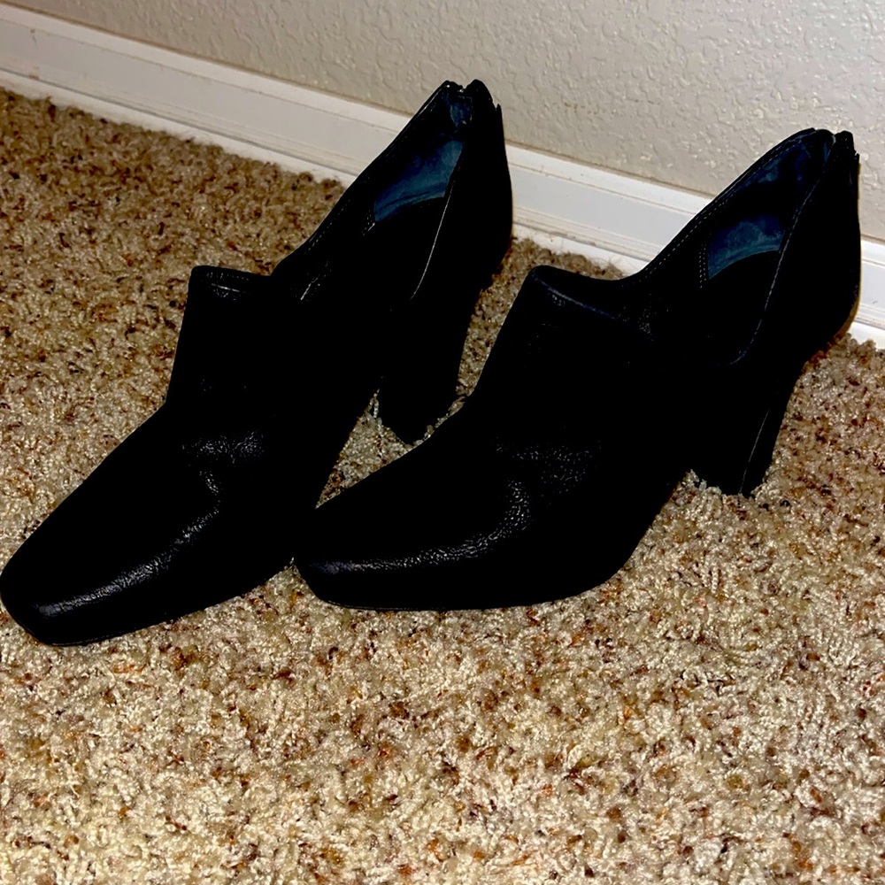 Donna Karen Heels